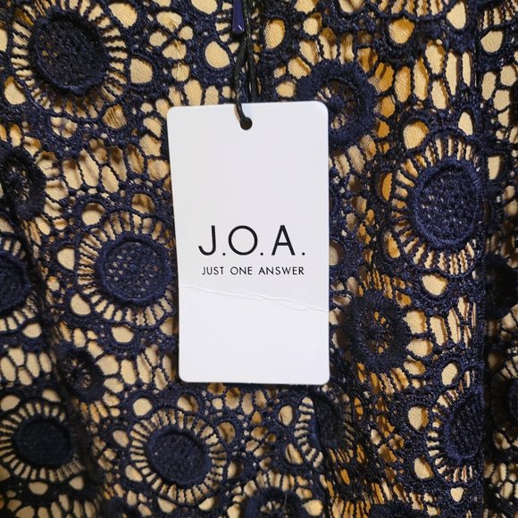 NWT J.O.A.(Just One Answer) Lace Dress size Medium - Picture 4 of 5
